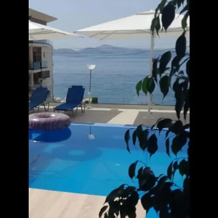 Saranda Holiday Apartment *